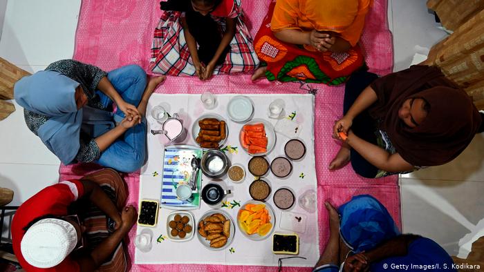 Ramadan in Sri Lanka (photo: Getty Images/I. S. Kodikara)