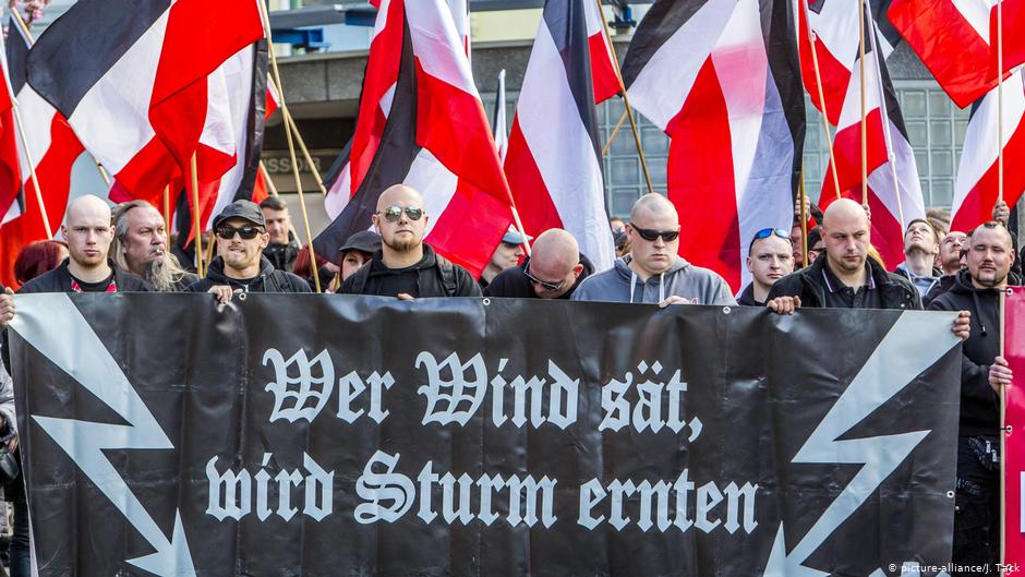 Rechtsextremisten aus Ostdeutschland; Foto: picture-alliance