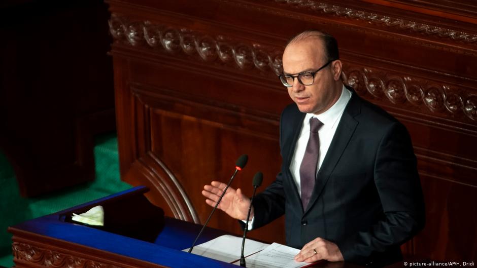 Tunisian prime minister Elyes Fakhfakh addressing parliament in Tunis (photo: picture-alliance/AP)