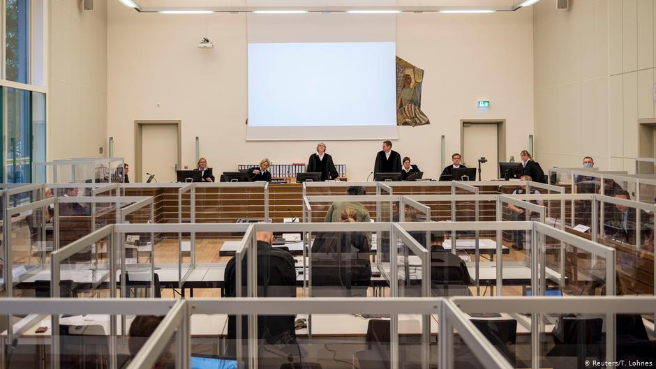 The trial against two former Syrian secret police functionaries began in Koblenz in April (photo: Reuters/T. Lohnes)