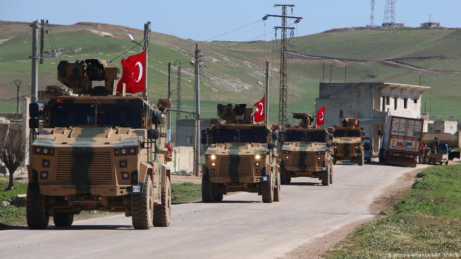 Turkish military convoy in the vicinity of Idlib, Syria (photo: picture-alliance/AA/I. Khatib)