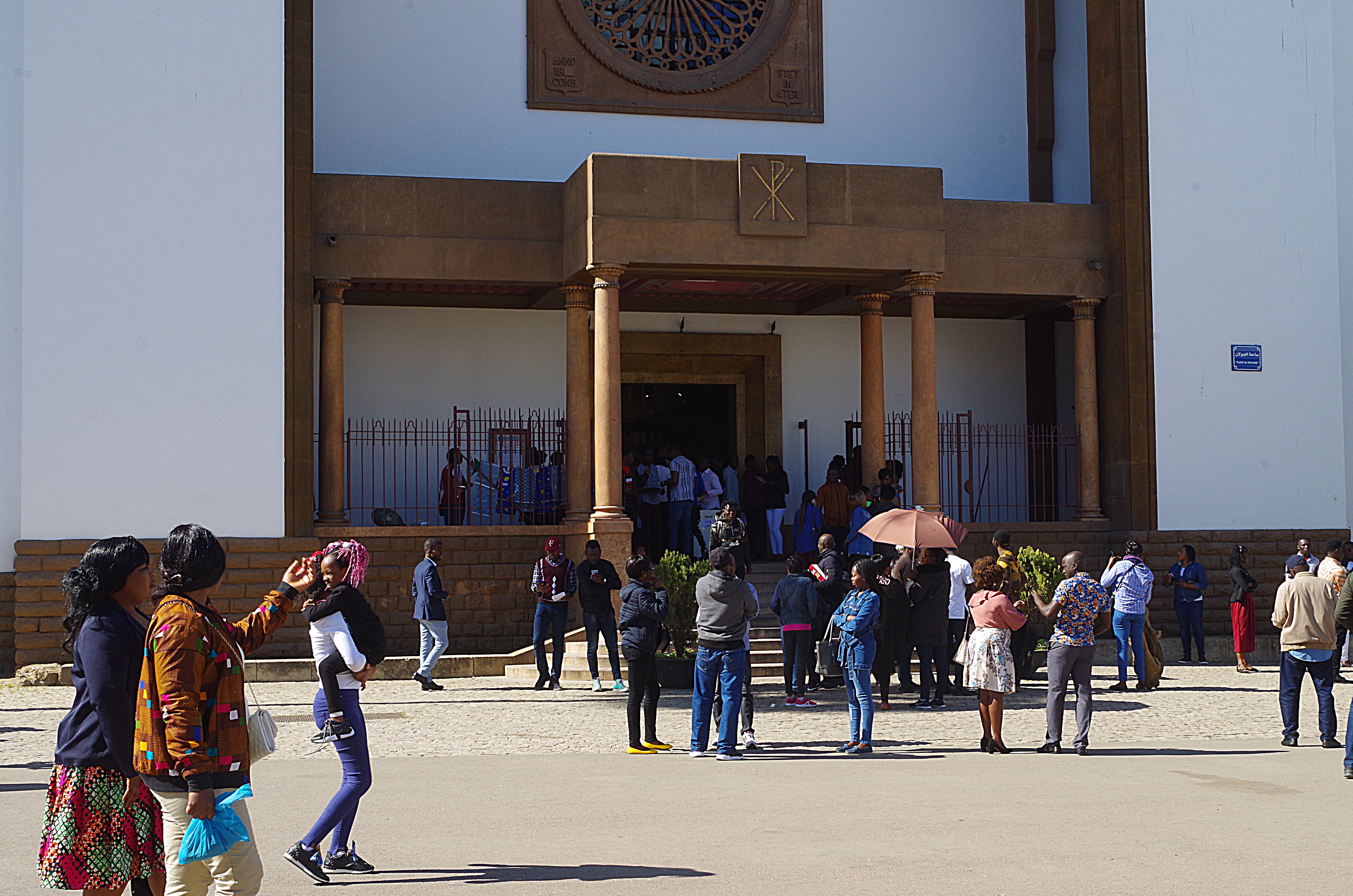 Migrants outside the Catholic Cathedral of St Peter in Rabat (photo: Claudia Mende)