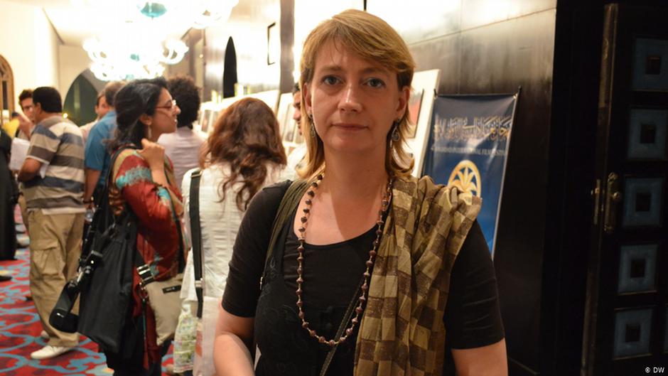 السيدة الألمانية هيلا مويس كانت تدير برامجَ فنِّيةً لمنظمة تركيب بغداد للفنون المعاصرة، التي يتلقى بعضها الدعم من قِبَل معهد غوته الألماني. Foto: DW