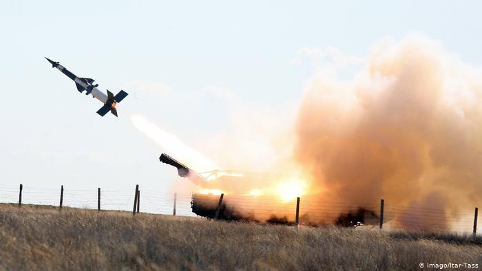 S-400 missile system during a drill in Armenia in 2011 (photo: Imago/Itar-Tass)