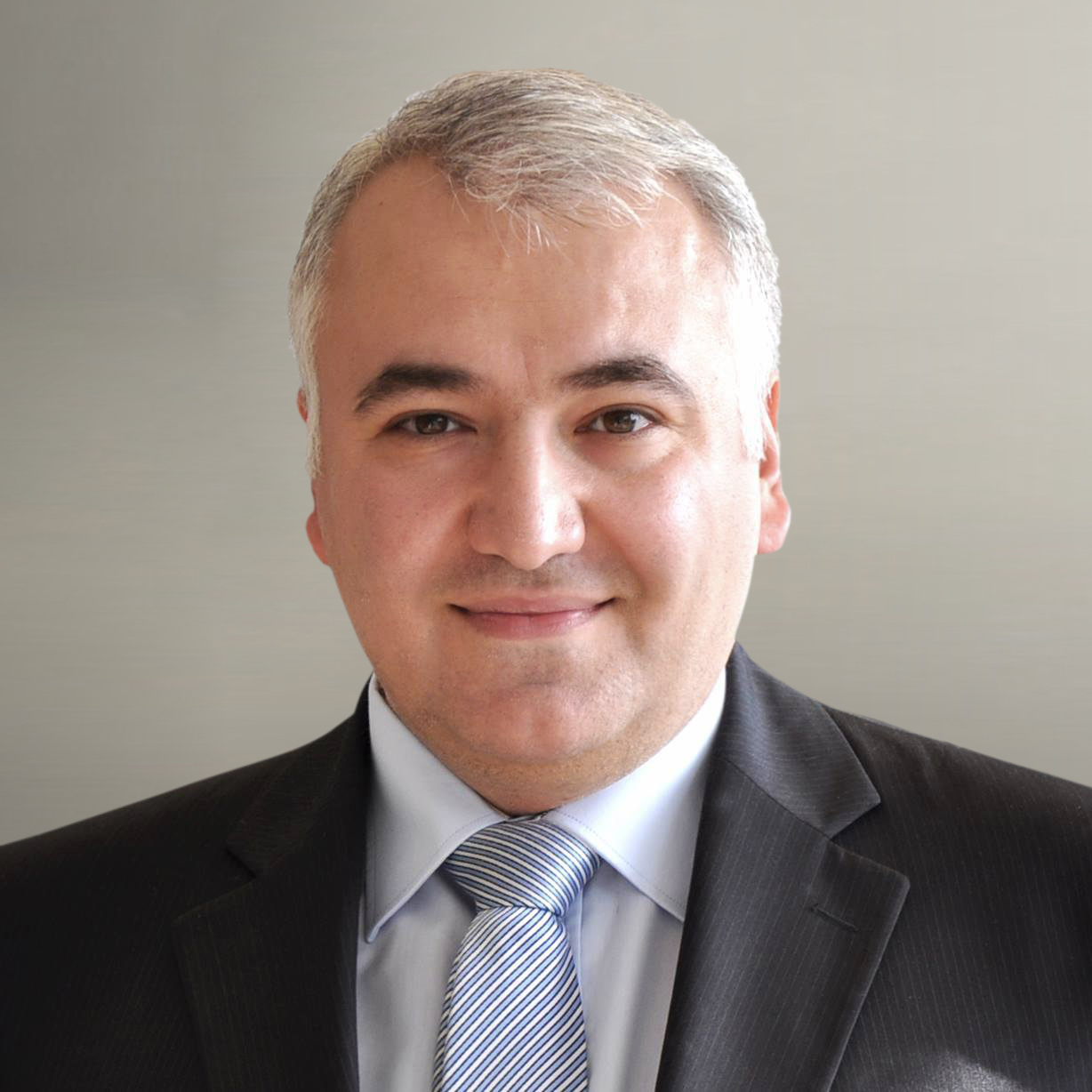 Der deutsch-armenische Anwalt Ilias Uyar. Foto: DW 