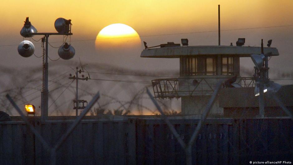 Das Abu Ghraib Gefängnis in Bagdad; Foto: picture-alliance/AP Photos/John Moore