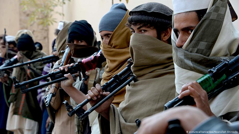 مقاتلون من حركة طالبان أفغانستان.  (photo: picture-alliance/dpa)