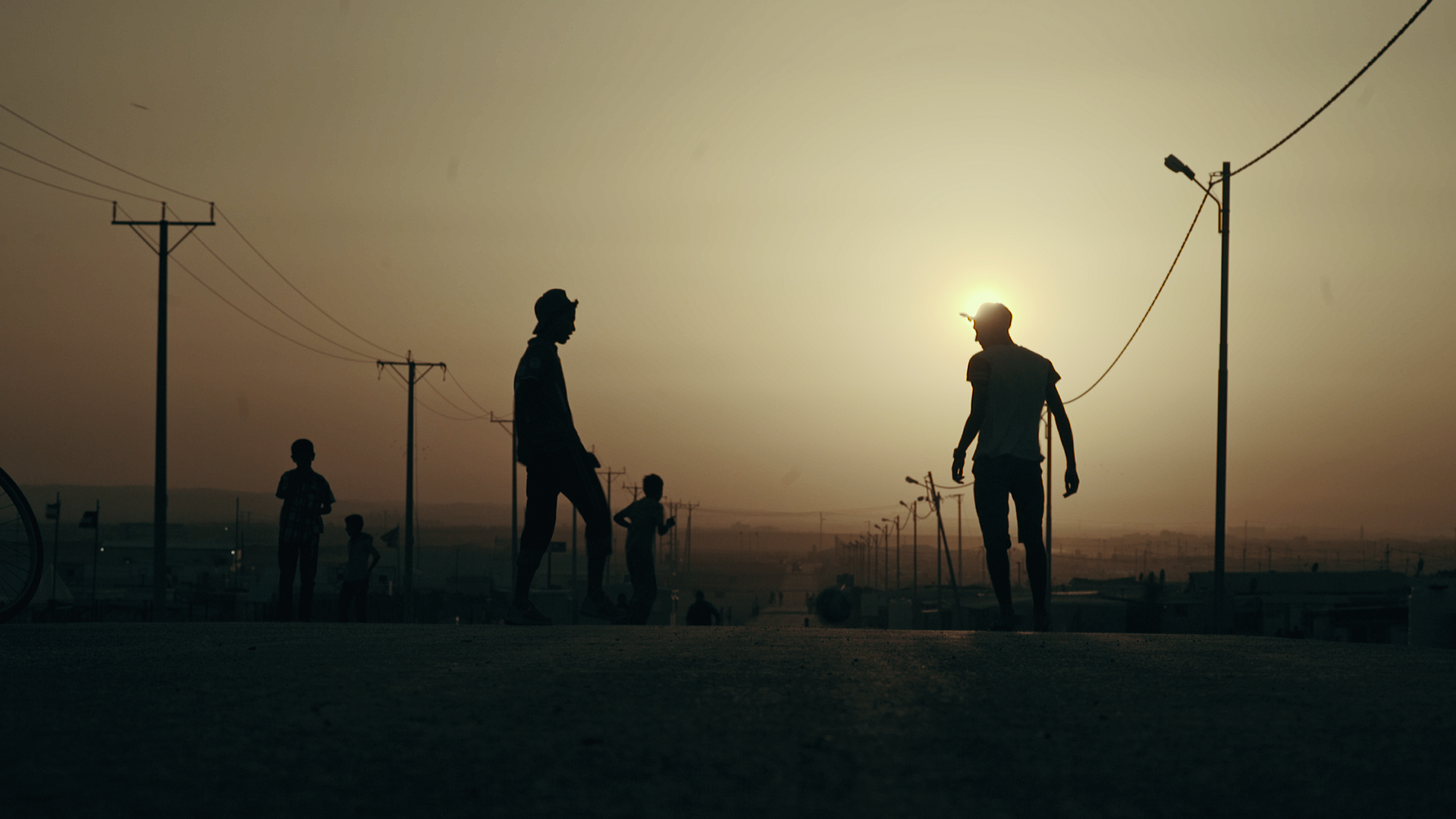 عُرِض فيلم "كابتن الزعتري" الوثائقي في مهرجان صندانس السينمائي الشهير في عام 2021. Ausschnitt aus dem Film "Caiptains of Zaatari"; Foto: Inga Gerke