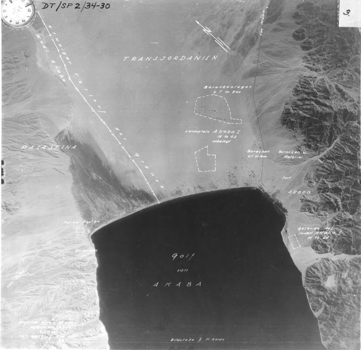 Luftaufnahme des Golf von Aqaba am Roten Meer der deutschen Luftaufklärung aus 1941; Foto: NARA National Archives and Records Administration Washington