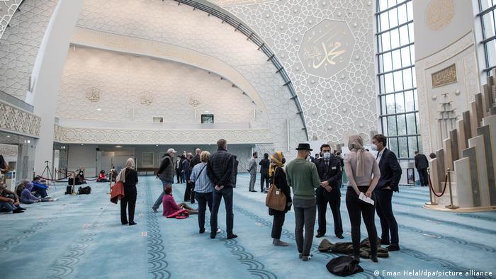 يوم المساجد المفتوحة في ألمانيا 2021 - تراجع عدد الزوار لا يعود فقط إلى كورونا 06_Deustchland Köln Tag der offenen Moschee FOTO PICTURE ALLIANCE
