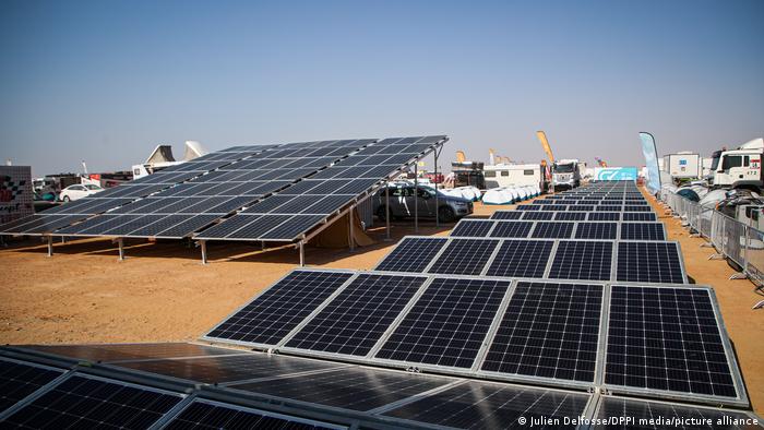 Soft energy: solar power plant in Saudi Arabia (photo: Julien Delfosse/DPPI media/picture alliance)