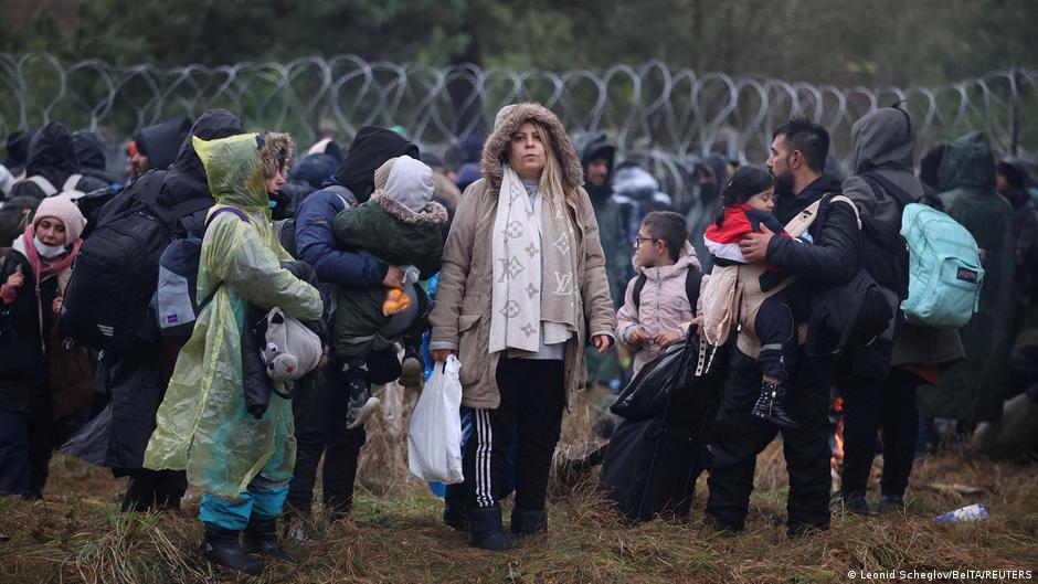 طالبو لجوء على حدود بيلاروسيا وبولندا. Migranten an der Grenze Belarus Polen FOTO REUTERS