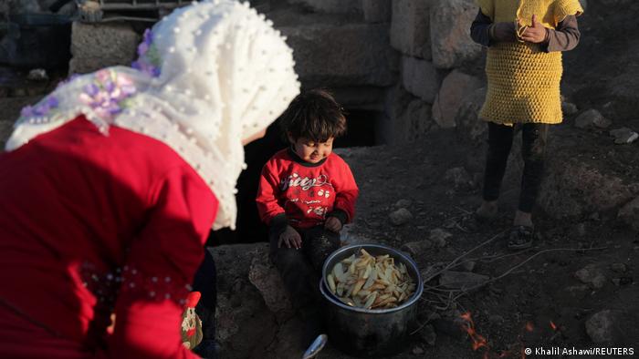 UNESCO refugee camp, Babisqa, Syria (photo: Khalil Ashawi/Reuters)