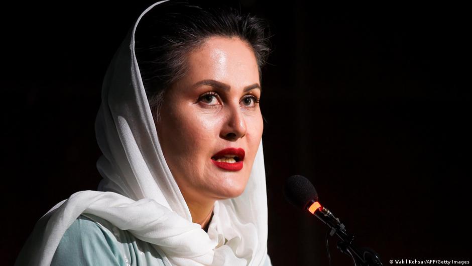 Die Regisseurin Sahraa Karimi ist eine der bekanntesten Filmemacherinnen des Landes (Foto: AFP/Getty Images) 