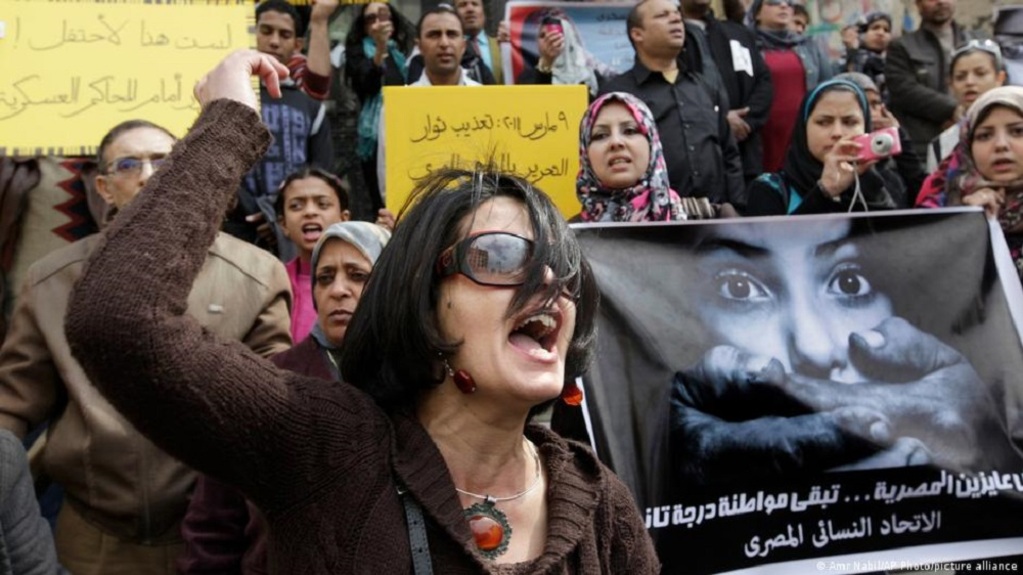 Archive image from 2012: women's rights activists rally in Cairo (photo: Amr Nabil/AFP Photo/picture-alliance)
