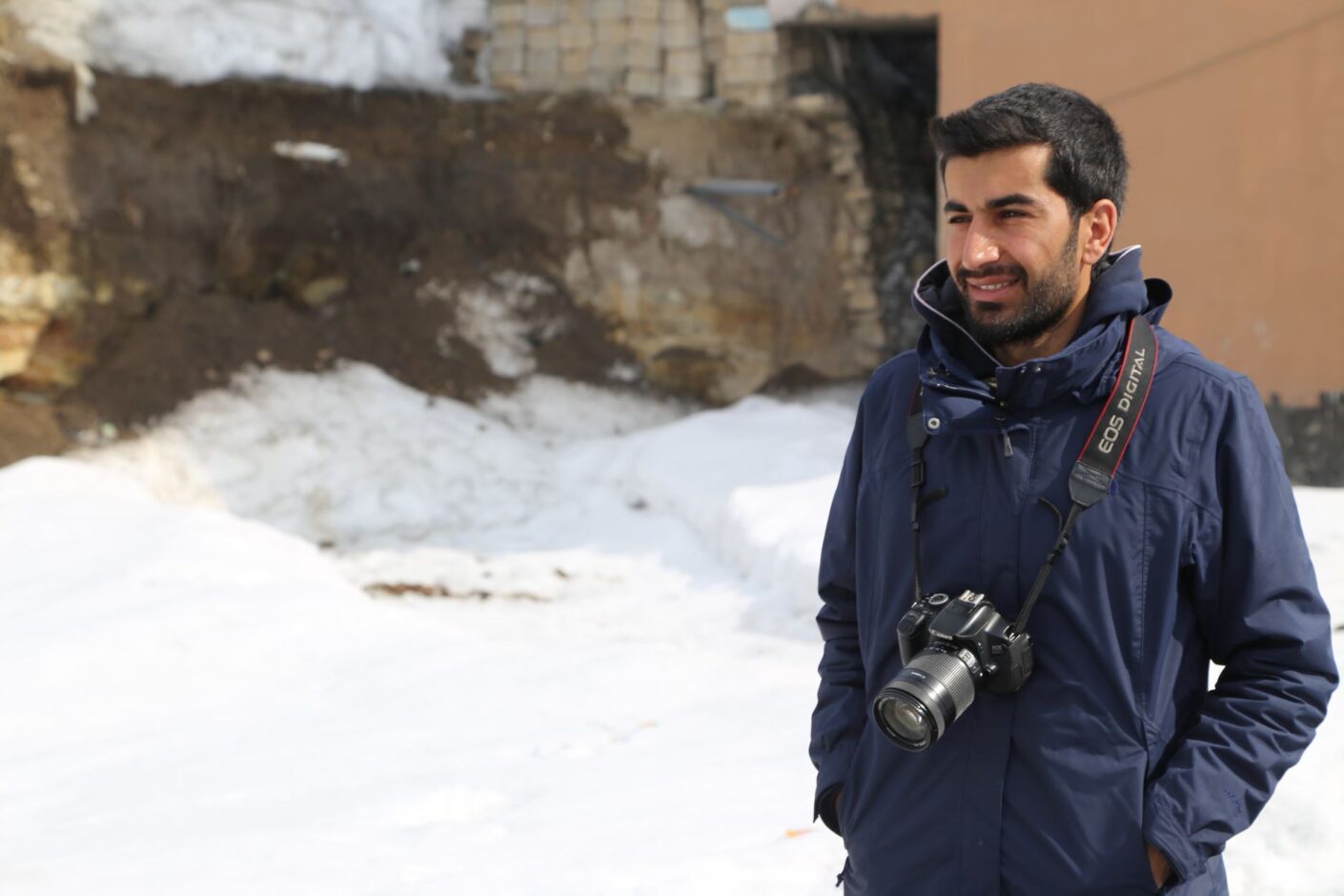 Der kurdische Journalist Nedim Türfent ist seit 2016 inhaftiert, nachdem er über Polizeigewalt in den kurdisch geprägten Regionen der Türkei berichtet hat.ison in Turkey since 2016 – because he reported on police violence
