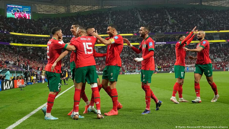 بعد فوزه على البرتغال، أصبح المغرب أول منتخب إفريقي وعربي يصل نصف نهائي المونديال