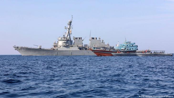 USS Cole der US Navy im Golf von Oman; Foto: picture-alliance