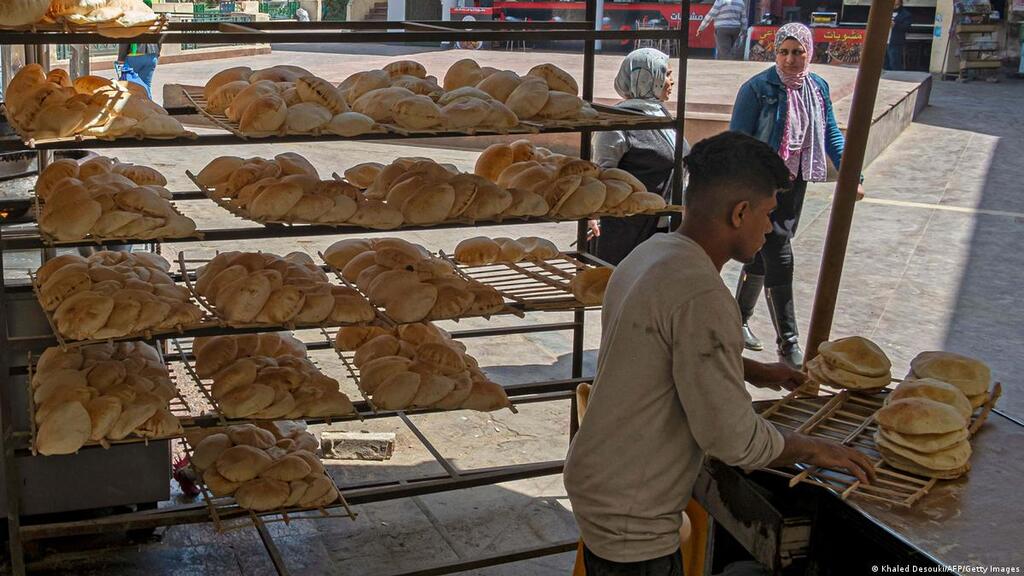 Bakery in Cairo (image: Khaled Desouki/AFP/Getty Images)