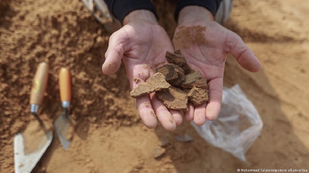 Archäologen in Gaza finden "kompletten" Friedhof aus Römerzeit.