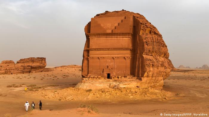 موقع أثري في منطقة العلا - السعودية. Antikes Grabmal bei Al-Ula in Saudi-Arabien (Getty Images/AFP/F. Nureldine)