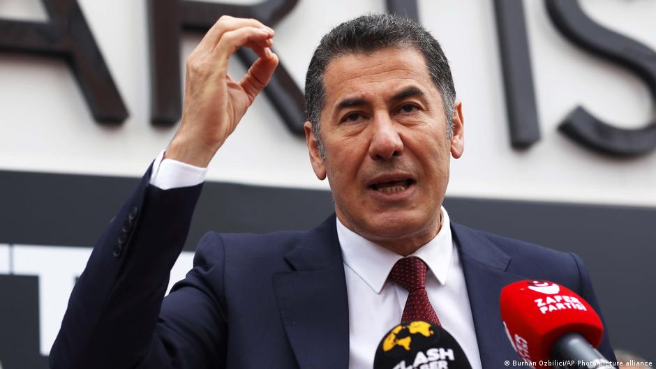 Der rechtsextreme Kandidat der Ata-Allianz, Sinan Ogan (Foto: Burhan Ozbilici/AP Photo/picture alliance)