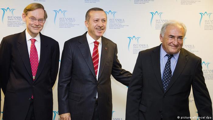 رجب طيب إردوغان - ابن صياد السمك الذي أصبح رئيسا لتركيا. 06 Erdogan Tuerkei Foto Picture Alliance