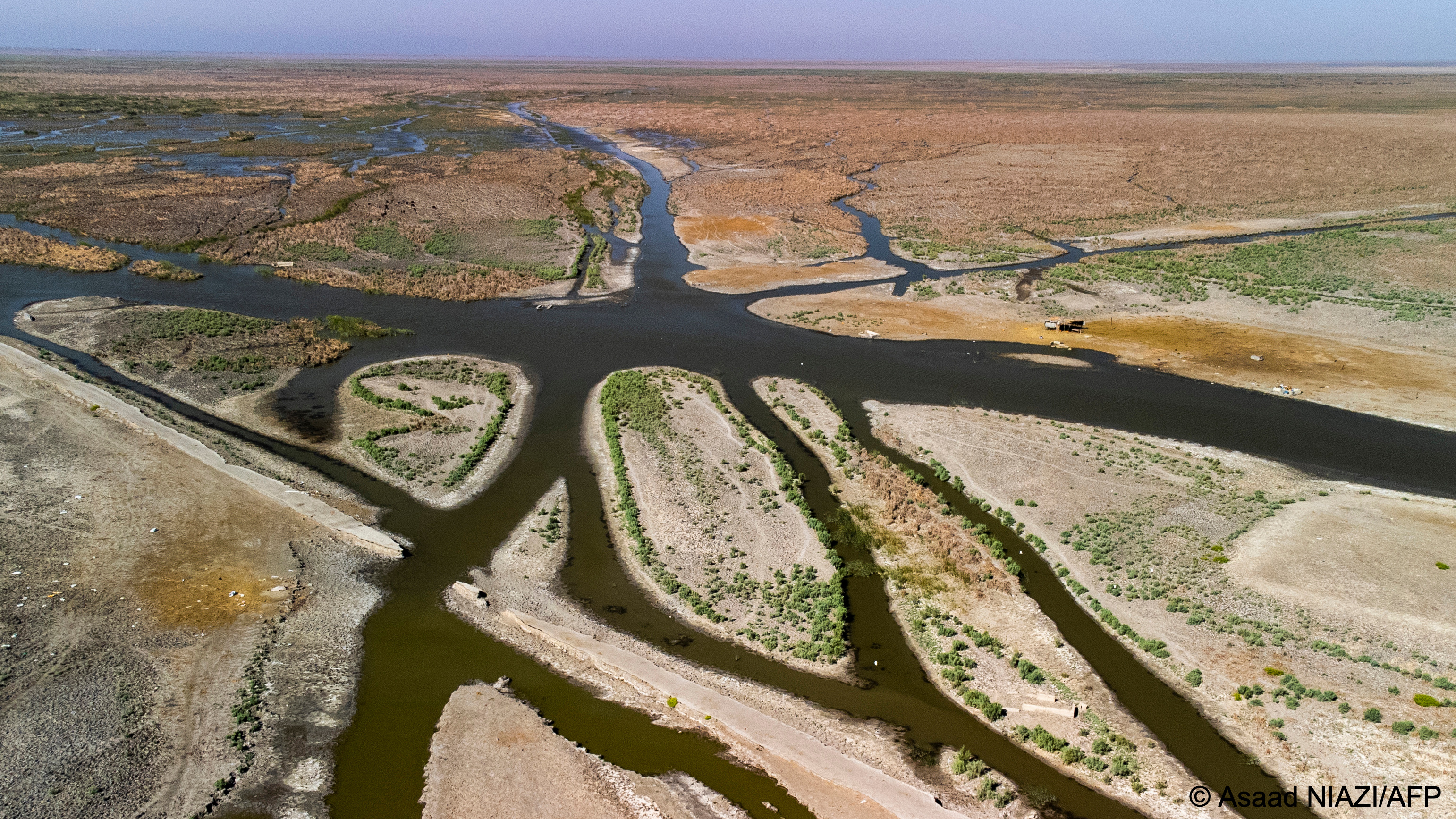 An aerial view of the dried-up marshes of Chibayish, Dhi Qar Governate, southern Iraq (photo: Asaad Niazi/AFP)