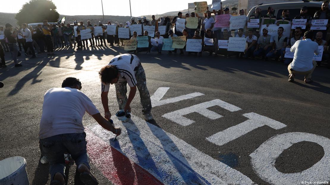 Protest against Russian veto of UN aid extension at Bab al-Hawa border crossing, July 2023 (image: Omar al-Bam/DW) 