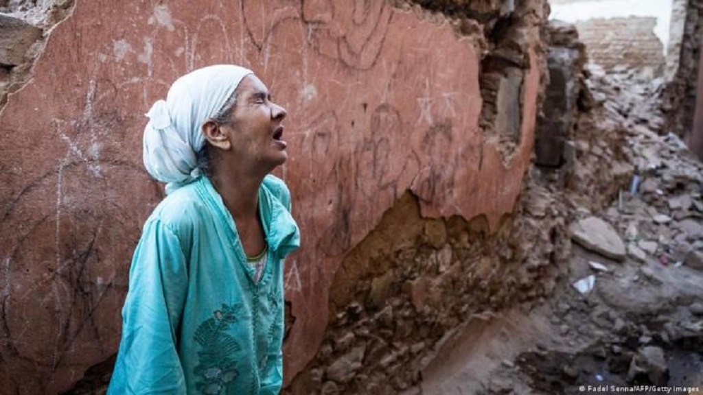 Eine weinende Frau nach dem Erdbeben, Marokko, Foto: Fadel Senna/AFP/Getty Images