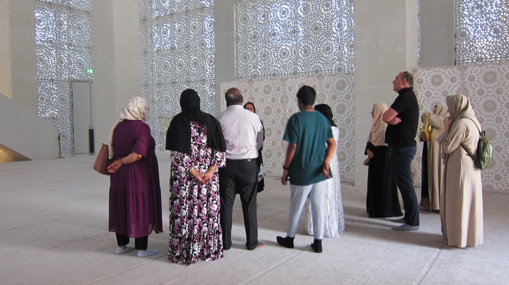 Group of visitors in the Abrahamic Family House mosque, Abu Dhabi, May 2023 (image: Claudia Mende)