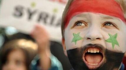 Exil-Syrer demonstrieren in London gegen Präsident Assad; Foto: AP