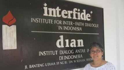 Elga Joan Sarapung, amtierende Direktorin vom Institut DIAN/Interfidei; Foto: Anett Keller