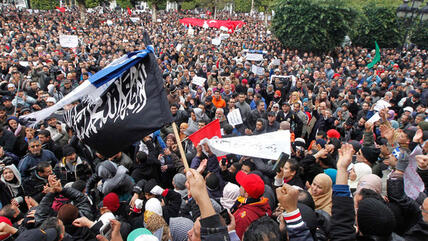 Anhänger der islamistischen Ennahda in Tunis; Foto: Reuters