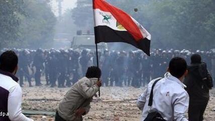 عشرون قتيلاً في اشتباكات ميدان التحرير 