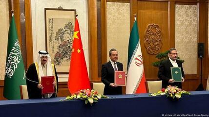 اتفاق سعودي ـ إيراني برعاية صينية: استئناف العلاقات وتعهد بـ «احترام سيادة الدول».