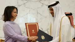 Katars Regierungschef Mohammed bin Abdulrahman Al-Thani mit der deutschen Außenministerin