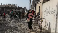 Bei Luftangriffen zerstörte Häuser in Rafah (am Sonntag): Letzte von der Hamas dominierte Stadt im Gazastreifen