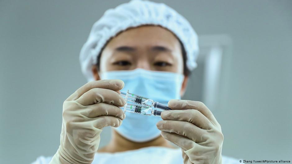 China Beijing | Sinopharm vaccine (photo: Zhang Yuwei/picture alliance)